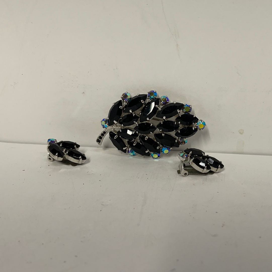 Vintage Costume Jewelery Earings and Brooch black and transparent Rhinestones