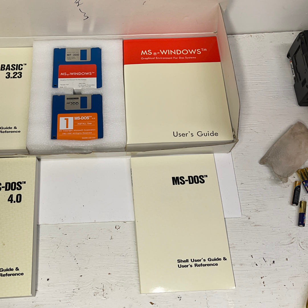 Ms dos 4.0 windows 3.0. In original box. Vintage computer software